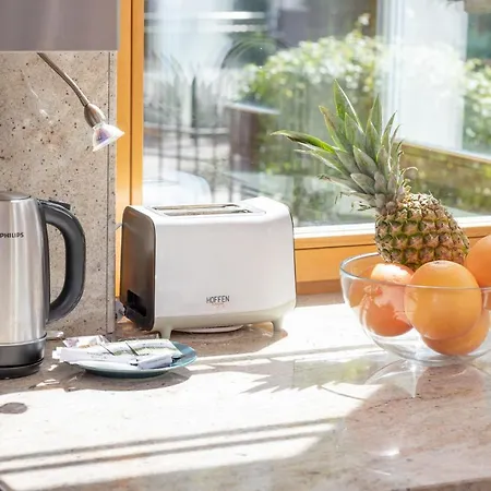 Apartamento Spacious & Elegant For 8 Guests In By Renters